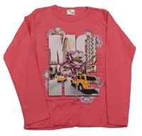 Lososové triko s mrakodrapy a taxíky