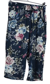 Dámské tmavomodré květované capri tepláky 