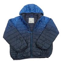 Modro-tmavomodrá ombré šusťáková prošívaná lehká zateplená bunda s kapucí M&S