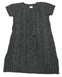 Tmavošedé třpytivé vlněné šaty s bambulemi C&A