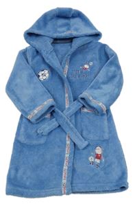 Modrý chlupatý župan s fotbalisty a kapucí