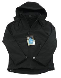 Nové - Černá softshellová bunda s kapucí