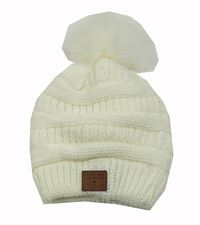 Nové - bílá pletená čepice s reprákem a bambulí 