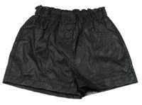 Černé koženkové kraťasy Next