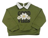 Khaki mikina s květy a nápisy a bílým límečkem SHEIN