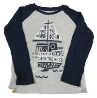 Šedo-tmavomodré triko s loďkou z nápisů Cool Club