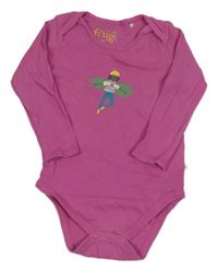 Růžové body s dívkou