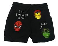 Černé teplákové kraťasy s Avengers George