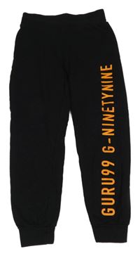 Černé cuff tepláky s nápisem 