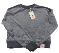 Nové - Šedá sametová crop mikina Leigh Tucker 