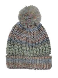 Barevná pletená čepice s bambulí