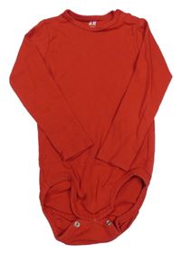 Červené body H&M