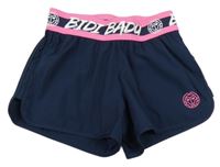 Tmavomodro-neonově růžové sportovní kraťasy s nápisem 