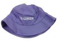 Fialový plátěný klobouk s nápisem