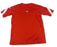 Červené sportovní tričko Nike