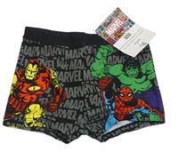 Šedo-černé nohavičkové plavky se superhdiny Marvel 