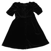 Červené sametové šaty Dunnes 