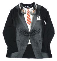 Černé triko se sakem a sluchátky C&A