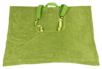 Zelená chlupatá deka s příšerkou