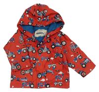 Červená nepromokavá jarní bunda s traktory a kapucí 