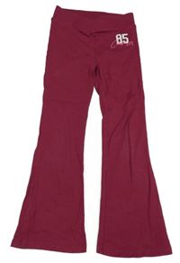 Vínové žebrované flare legíny s číslem River Island