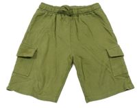 Tmavozelené teplákové kraťasy s kapsami 