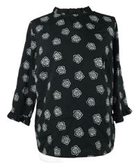 Dámská černá květovaná halenka 