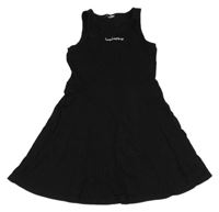 Černé bavlněné šaty s nápisem 