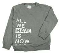 Šedá mikina s nápisem