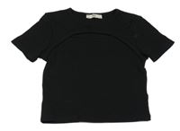 Černé žebrované crop tričko s průstřihem C&A