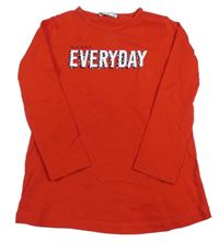 Červené triko s nápisem