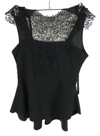 Dámská černá peplum halenka s krajkou 