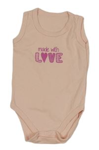 Světlerůžové body s nápisem