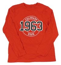 Červené triko s nápisem Primark