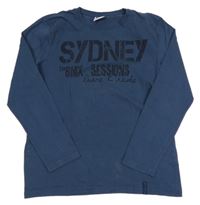 Tmavomodré triko s nápisy Yigga