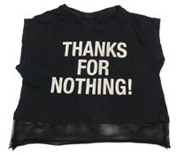 Černé crop tričko s nápisem a síťovinou Page one young