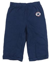 Tmavomodré tepláky s logem converse