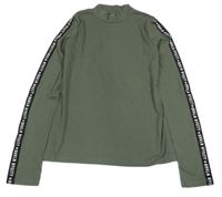 Khaki žebrovaný rolák s pruhem s nápisy C&A