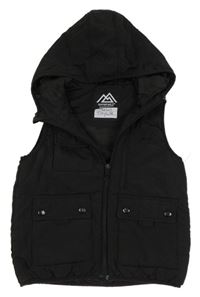 Černá šusťáková zateplená vesta s kapucí Matalan
