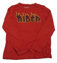 Červené triko s nápisem IneXtenso