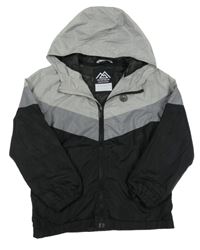 Černo-šedo-světlešedá šusťáková jarní bunda s nášivkou a kapucí Matalan