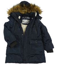 Tmavomodrá šusťáková zimní bunda s kapucí s kožešinou