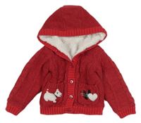 Rubínový zateplený propínací svetr s pejskem a kapucí Nutmeg