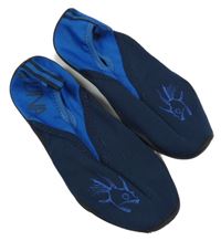 Tmavomodro-modré neoprenové boty do vody Hottuna vel. 32