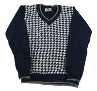 Tmavomodro-bílý svetr se vzorem Kanz