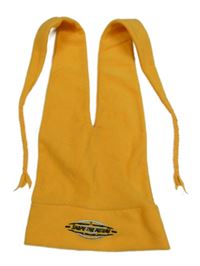 Žlutá fleecová čepice s nápisem a cípy 