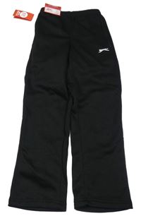 Nové - černé teplé tepláky s logem Slazenger