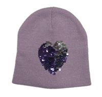 Lila třpytivá čepice se srdcem z překlápěcích flitrů