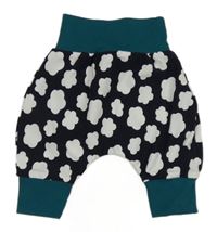 Tmavomodro-bílé vzorované lehké tepláky s petrolejovým lemem 