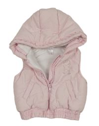 Světlerůžová šusťáková zateplená vesta s Bambim a kapucí C&A
